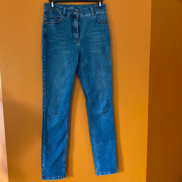 Olsen ladies jeans in size 4. Mona slim fit. Made in turkey. - Picture 1 of 9